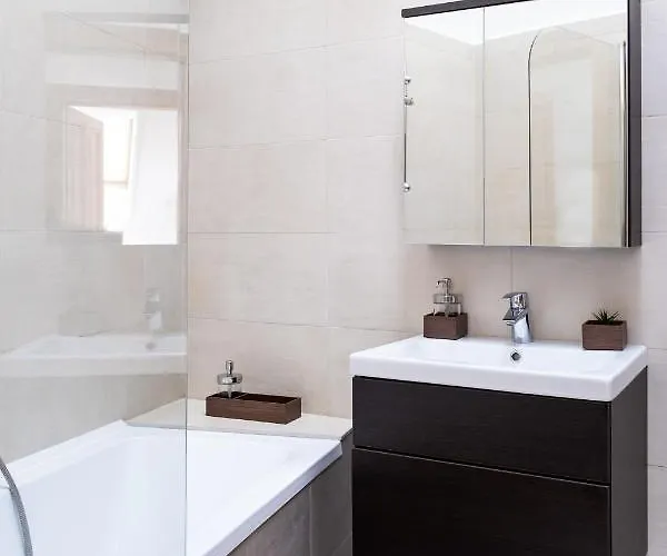 Lägenhet Sziklai Veszprém